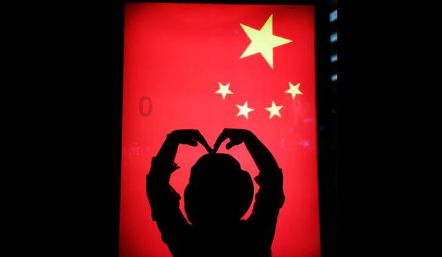 嫂子高叶外面看起来高冷，但内心很有趣，主打一个反差萌！